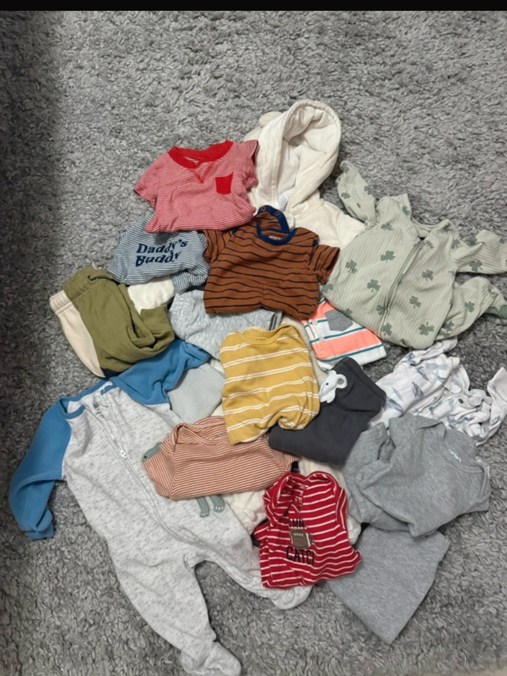 Bundle 6mo clothes